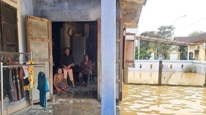 Hue'da hala 15.000'den fazla ev sular altında kaldı, insanlar birçok zorlukla karşı karşıya