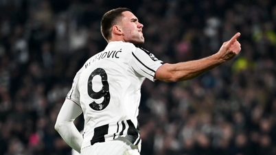 Juventus thoát thua Sporting trên sân nhà