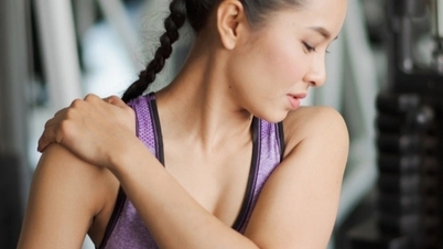 Měli byste cvičit, pokud vás svaly stále bolí po posledním tréninku?