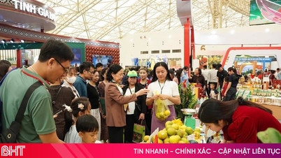 Los negocios de Ha Tinh "ganan mucho" en la Feria de Otoño.
