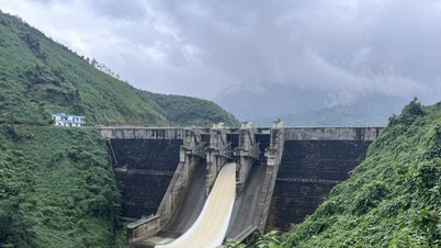 Hidrometeoroloji Dairesi: 13 No'lu fırtına çok güçlü, hızlı hareket ediyor ve geniş bir sirkülasyona sahip.