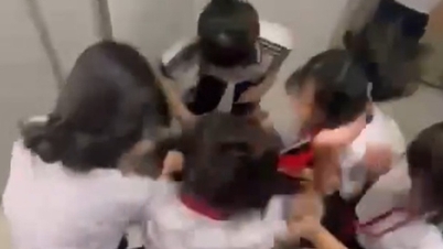 Une étudiante agressée par un groupe d'étudiants à Hô Chi Minh-Ville : sa famille exige une punition sévère.