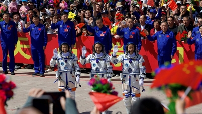 Trung Quốc hoãn đưa phi hành gia trở về Trái đất, nghi do mảnh vỡ không gian va chạm tàu vũ trụ