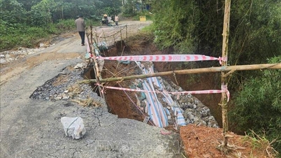 কোয়াং ত্রিতে খে সানহের পাহাড়ি এলাকায় অনেক গুরুতর ভূমিধসের ঘটনা ঘটেছে।