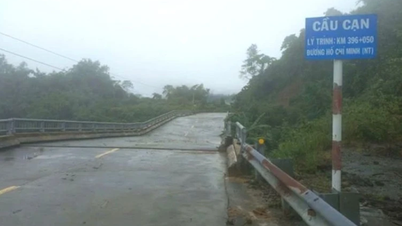 Vyhlášení nouzové situace v souvislosti s přírodní katastrofou na mostě na silnici Ho Či Minovo město