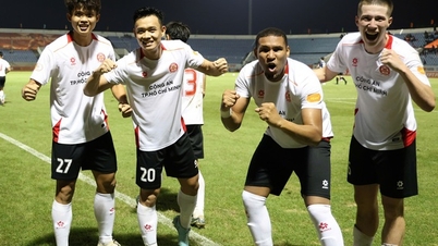 CLB Công an TP HCM giành chiến thắng muộn