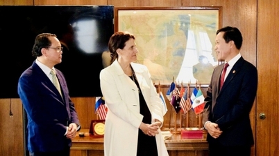 Hočiminova národní akademie politiky a Chilská univerzita přispívají k prohloubení přátelství a spolupráce