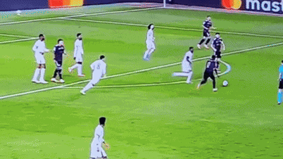 Сенсационный подкат Кайседо