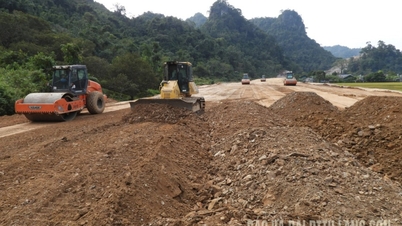 Pravda o vyvěšování transparentů na projektu dálnice