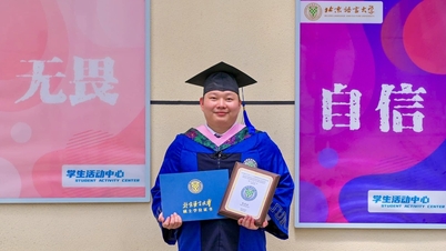 تعمیرکار تلفن، استاد و معلم چینی می‌شود