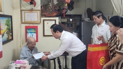 Hanoi: Undantag och minskning av markanvändningsavgifter för personer med revolutionära bidrag