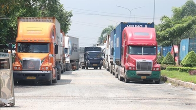 A 62-es főúton a forgalmi dugókat okozó parkolási helyzet javítása