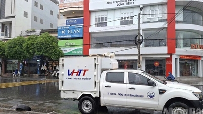 The eastern part of Dak Lak began to have strong gusts of wind.