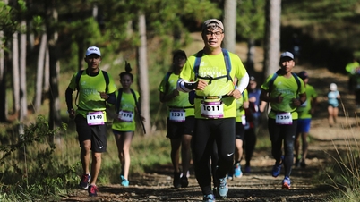 Παγιδευμένοι στην καταιγίδα Kalmaegi: Διακόπτοντας τον αγώνα Lam Dong Trail 2025, το τμήμα εξέδωσε επείγουσα ανακοίνωση