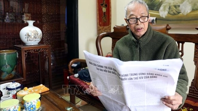 Criando 'valores duais', preservando a identidade cultural vietnamita.