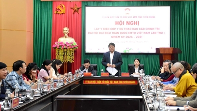 O Comitê Provincial da Frente da Pátria do Vietnã solicita comentários sobre a minuta do Relatório Político do 1º Congresso Nacional da Frente da Pátria do Vietnã.