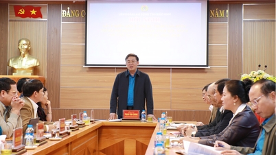 Insamling av kommentarer om utkastet till politisk rapport från den första provinsiella fackföreningskongressen, mandatperioden 2025–2030