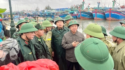 Gia Lai: Människor och fordon är förbjudna på gatorna från och med eftermiddagen den 6 november.