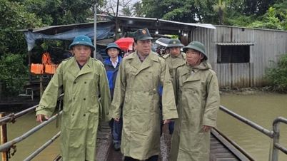 Przewodniczący Khanh Hoa dokonuje inspekcji prac związanych z reagowaniem na burzę
