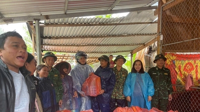 ຕາ​ແສງ​ອາວຸງ​ໄດ້​ມອບ​ຂອງ​ຂວັນ​ເກືອບ 150 ອັນ​ໃຫ້​ປະ​ຊາ​ຊົນ​ຢູ່ 2 ບ້ານ​ຫ່າງ​ໄກ​ສອກ​ຫຼີກ.