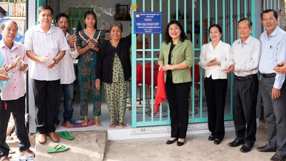 Binh Hoa mobiliserer folks styrke