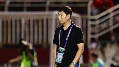 Tuyển Việt Nam: HLV Kim Sang Sik mưu cao hay ngại thay đổi