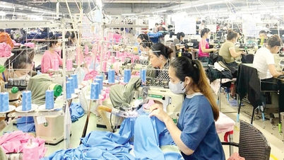 Delen met werknemers in de overstroming