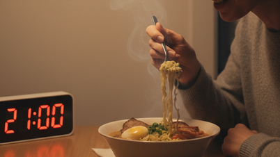 Does eating late dinner cause middle-aged people to have high cholesterol and fatty liver?