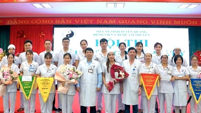 Das Tuyen Quang Provinzkrankenhaus für Traditionelle Medizin veranstaltet einen Wettbewerb für gute und freundliche Krankenschwestern und medizinisches Fachpersonal.