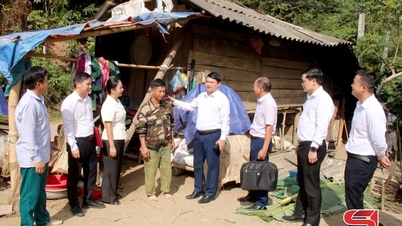 סגן יו"ר ועדת העם המחוזית סקר את הריסת הבתים הזמניים בקהילת מונג גיון.