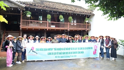 ມີ​ຜູ້​ແທນ​ເກືອບ 50 ຄົນ​ເຂົ້າ​ຮ່ວມ Famtrip “ສຳ​ເລັດ​ການ​ເຊື່ອມ​ຕໍ່​ການ​ຮ່ວມ​ມື​ດ້ານ​ການ​ທ່ອງ​ທ່ຽວ” ຢູ່​ໝູ່​ບ້ານ​ທ່ອງ​ທ່ຽວ​ຊຸມ​ຊົນ Quynh Son