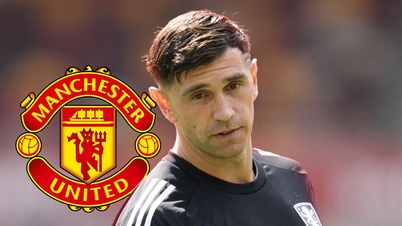 Воротаря Емі Мартінеса понижили у класі після невдалого переходу до МУ