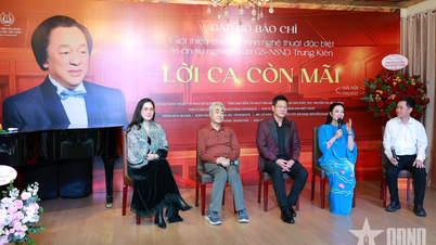 Generations of students join in honoring Professor, People's Artist Trung Kien