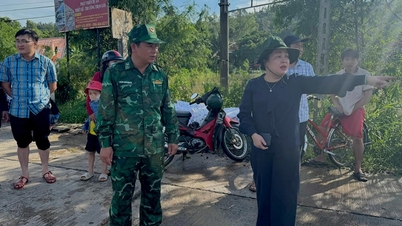 អនុប្រធានអចិន្ត្រៃយ៍គណៈកម្មាធិការបក្សខេត្ត Cao Thi Hoa An៖ សូមកុំប្រកាន់ ឬធ្វេសប្រហែសចំពោះគ្រោះទឹកជំនន់នៅតាមមូលដ្ឋានជាច្រើន