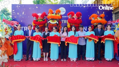 پھن رنگ بک سنٹر کا افتتاح