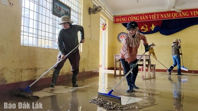 De gemeente Dong Xuan richt alle inspanningen op het overwinnen van de schade na overstromingen