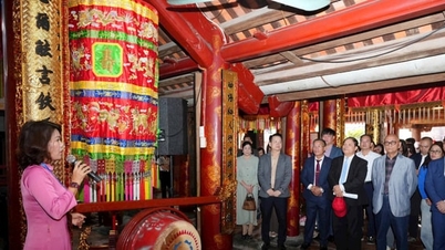 Phu Dong menghubungkan destinasi pelancongan dengan perniagaan pelancongan