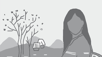 미소 짓는 입술에 햇살이 비치다