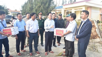 Místopředsedkyně vlády Mai Van Chinh navštívila a povzbudila lidi postižené bouří č. 13 v Dak Laku.