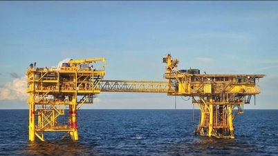 شرکت پتروویتنام/ویتسوپترو سکوی سرچاهی BK-24 را برای استقبال از چهاردهمین کنگره ملی حزب افتتاح کرد.