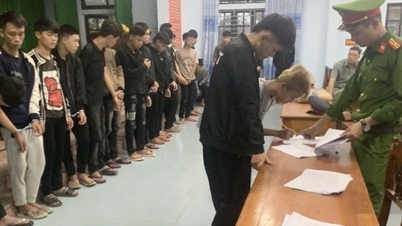 ក្មេង​ជំទង់​៣២​នាក់​ត្រូវ​បាន​កាត់ទោស​ពី​បទ​កាន់​អាវុធ​ទៅ​«​វាយ​គ្នា​»​ពេល​យប់