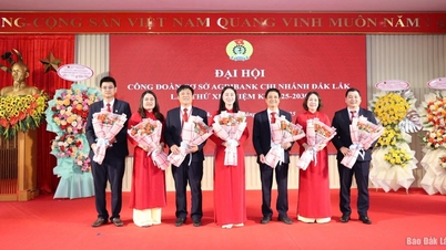 การประชุมใหญ่ผู้แทนสหภาพแรงงานธนาคารเกษตร สาขาดักหลัก