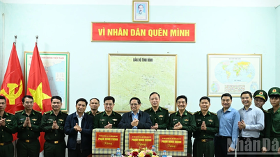 Thủ tướng Phạm Minh Chính thăm, làm việc với Đồn Biên phòng Yên Khương