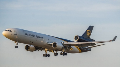 នាវាផ្ទុកយន្តហោះអាមេរិក ផ្អាកជាបណ្ដោះអាសន្ន រាល់យន្តហោះ MD-11 បន្ទាប់ពីសោកនាដកម្ម សម្លាប់មនុស្ស ១៤នាក់។