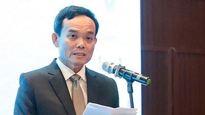 លេខា Tran Luu Quang លើកទឹកចិត្តឱ្យសាកលវិទ្យាល័យ រួមវិភាគទានគំនិតកសាងទីក្រុងចំណេះដឹង។