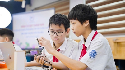 ນະວັດຕະກໍາ STEM Petrovietnam: ສ່ອງແສງ 'ແຫຼ່ງພະລັງງານຄວາມຮູ້' ໃຫ້ແກ່ອະນາຄົດຂອງປະເທດ