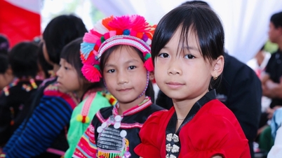 ການກໍ່ສ້າງໂຮງຮຽນກິນນອນຢູ່ເຂດຊາຍແດນແມ່ນວຽກງານສໍາຄັນ.