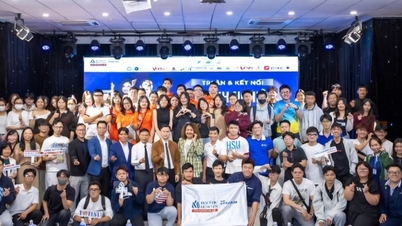 ເອົາ Pickleball ໃກ້ຊິດກັບສະພາບແວດລ້ອມການສຶກສາຊັ້ນສູງ