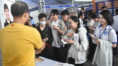 ສະໜອງວຽກ 15,000 ຕໍາແໜ່ງ ທີ່ງານ Job Link 2025