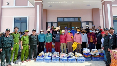 Delar ut 300 gåvor för att stödja människor som drabbats av storm nr 13